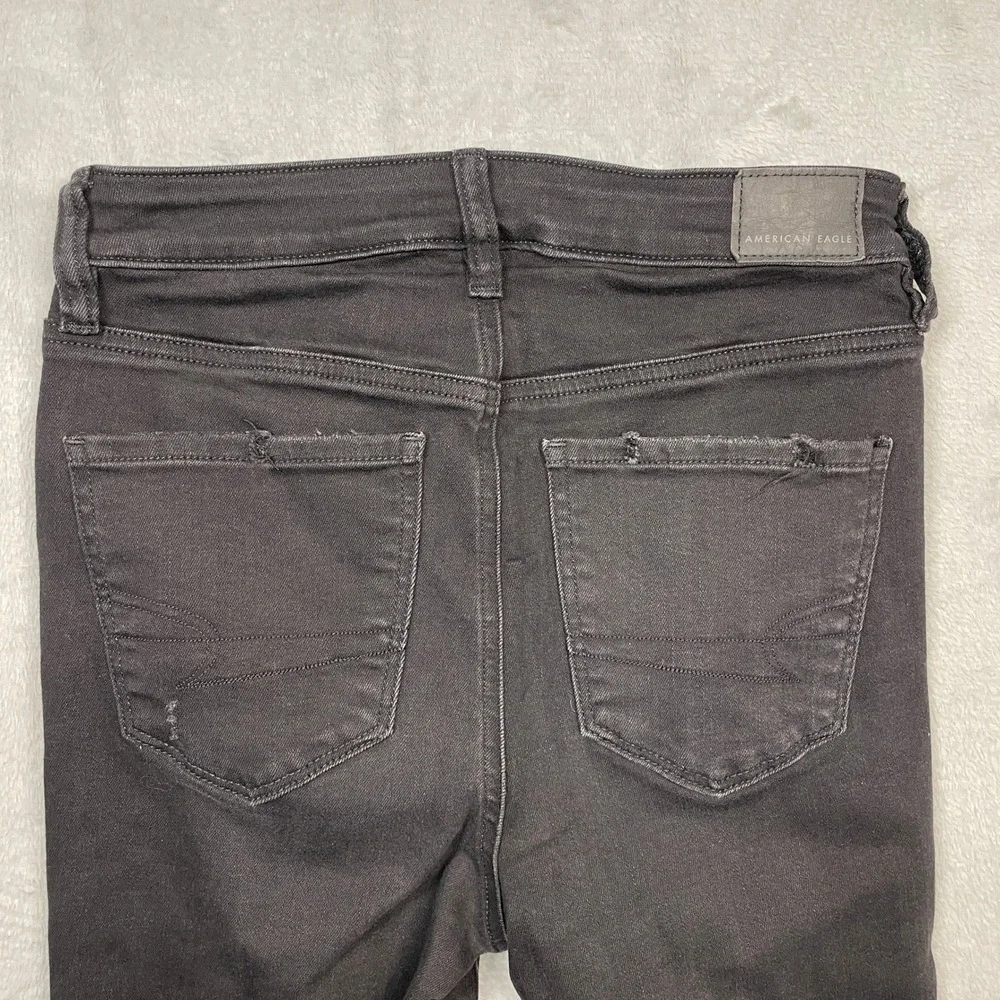 American Eagle Super Hi-Rise Jegging Womens 4 Black Distressed Ripped Next Level
